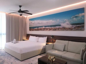 Luxury Studio Tulum WiFi , A/C, Roof, GYM, Parking